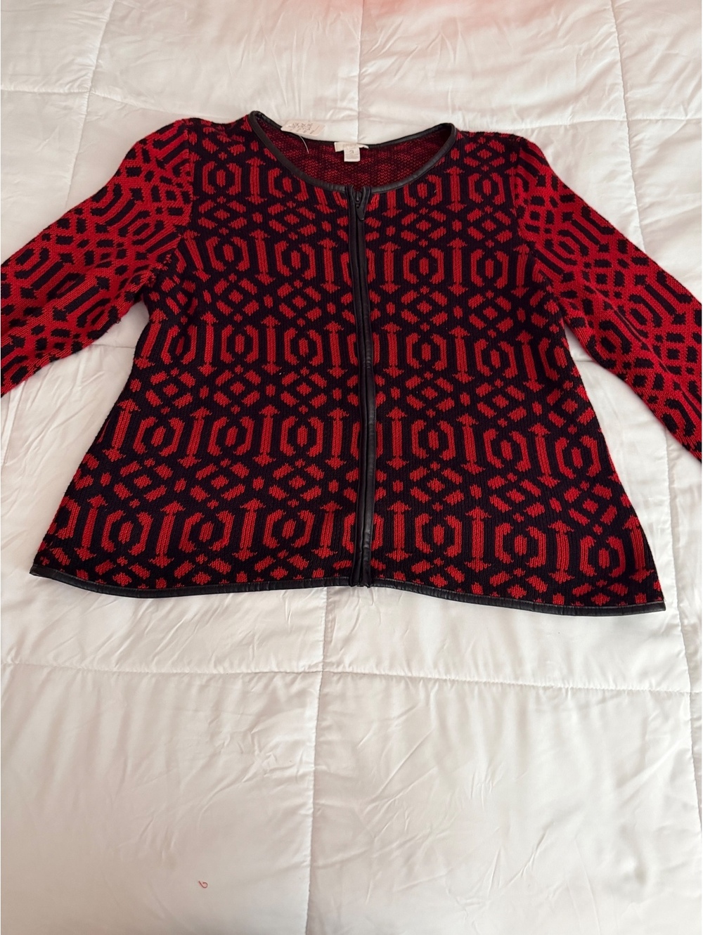 Chico's Women's Size 3 /XL Red and Black Patterned Sweater
